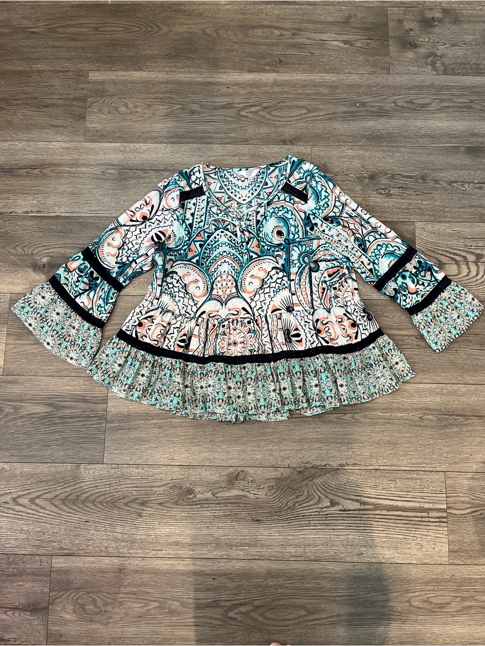 Crown & Ivy Women’s Boho Peasant Blouse Top Petite Small Teal Salmon White Flowy